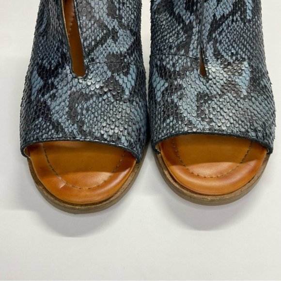 Lucky Brand Rhazy Blue Snake Skin Print Slingback Sandals Heels Size 6.5 - Picture 6 of 11